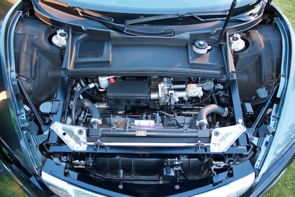 twin turbocharged engine of a 2017 acura nsx
