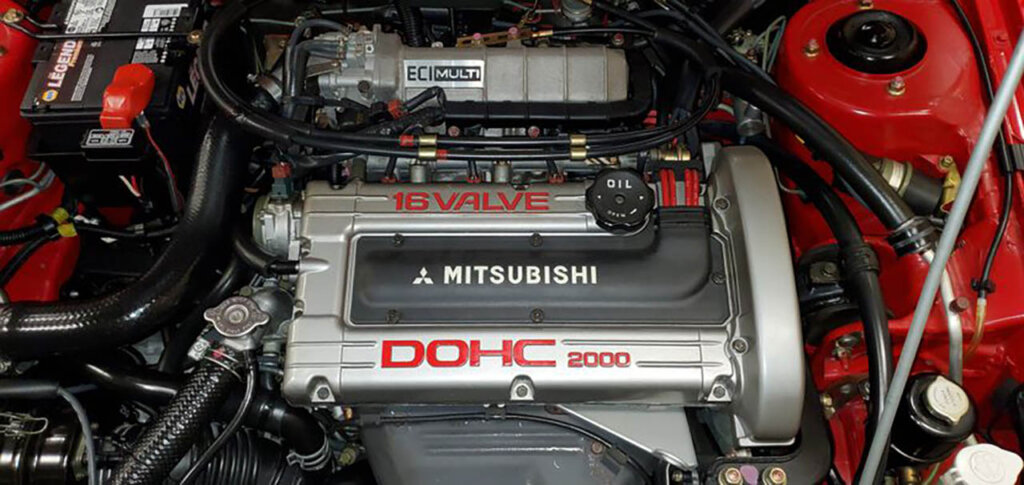 4G63T turbocharged 2.0-liter DOHC engine of a evo I