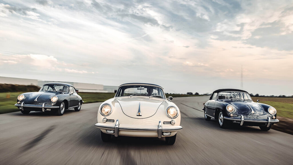 group of Porsche 355 B Models racing 