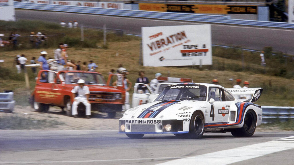 A Martini Racing Porsche 935 (1976).