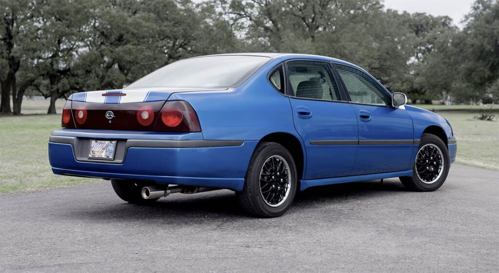 rear angle of a 2003 chevy impala 