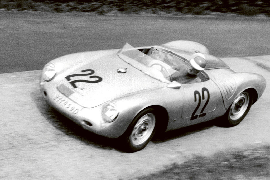 driver of a 550 Spyder taking a turn