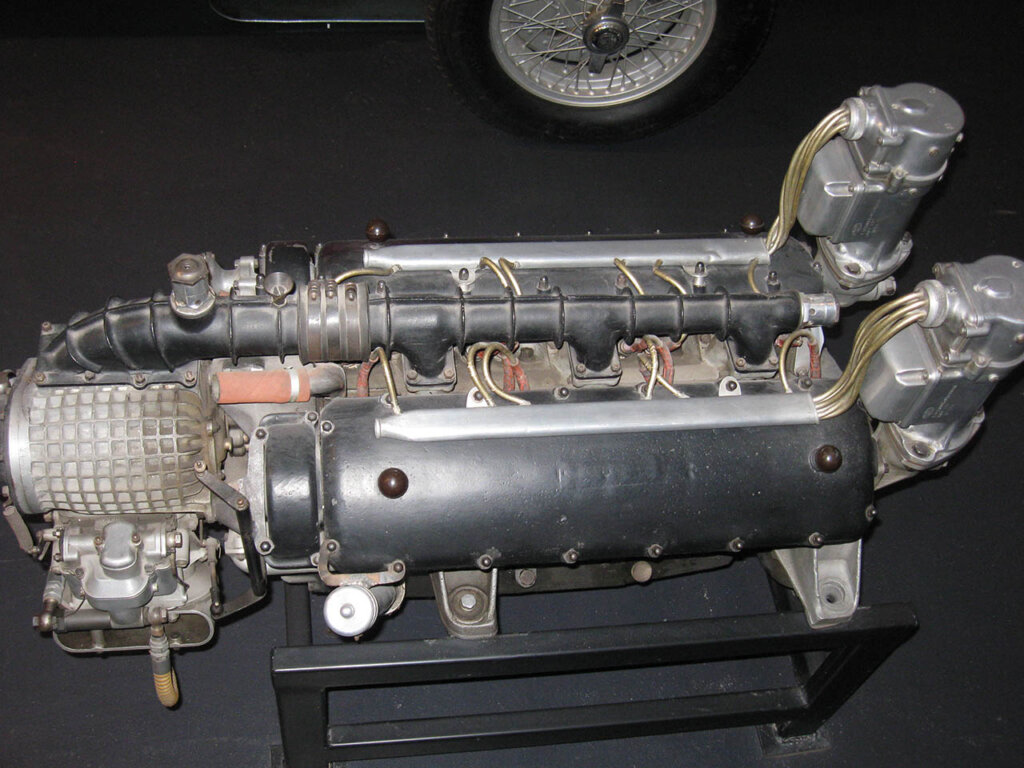 125 f1 engine
