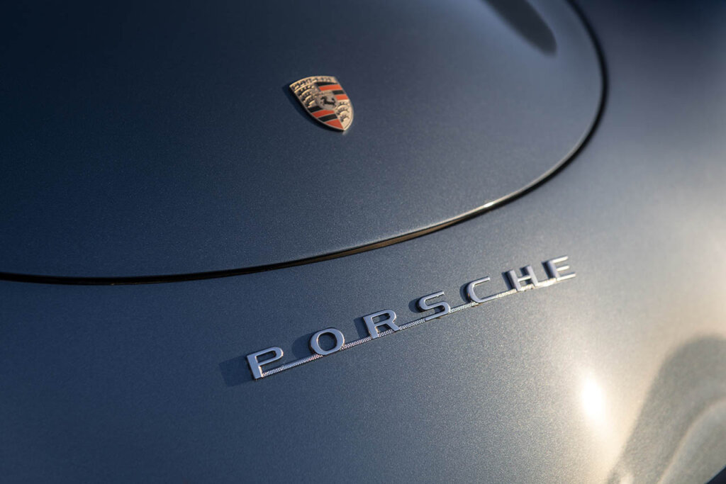 porsche badge on a custom porsche 356