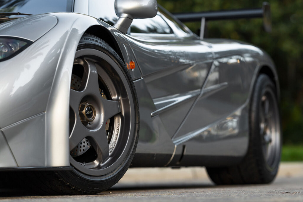 dark grey 5 spoke wheel on an HDK F1