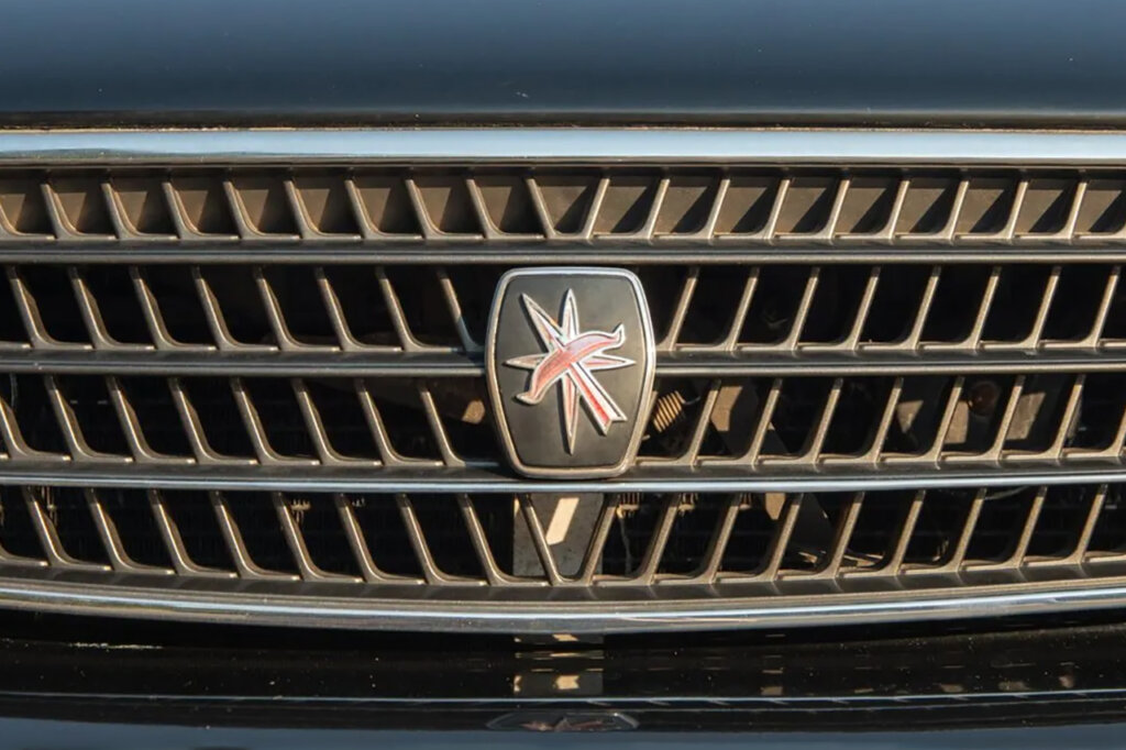 Toyota Chaser Badge in the center of the grill below the hood