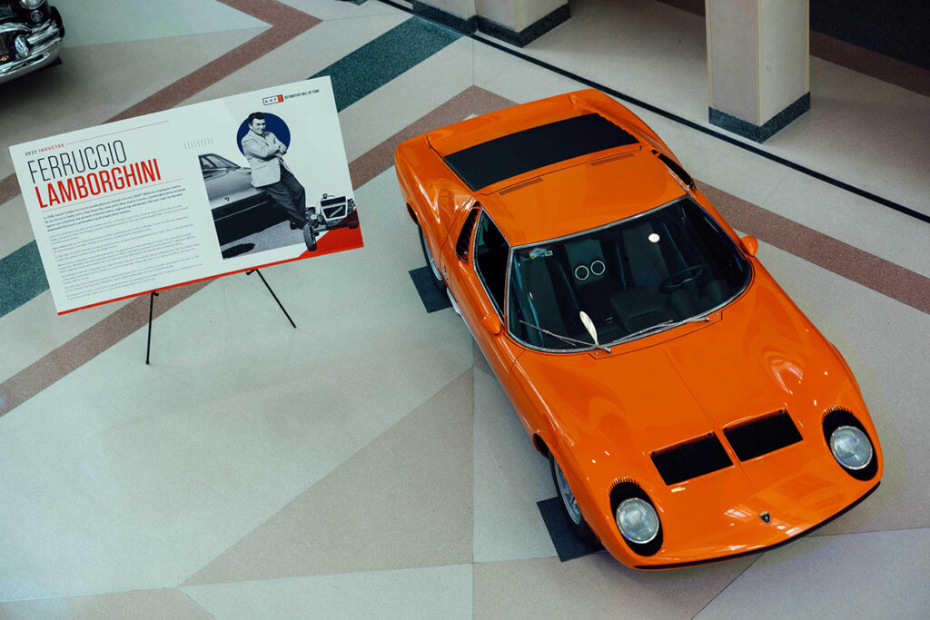 orange lamborghini miura