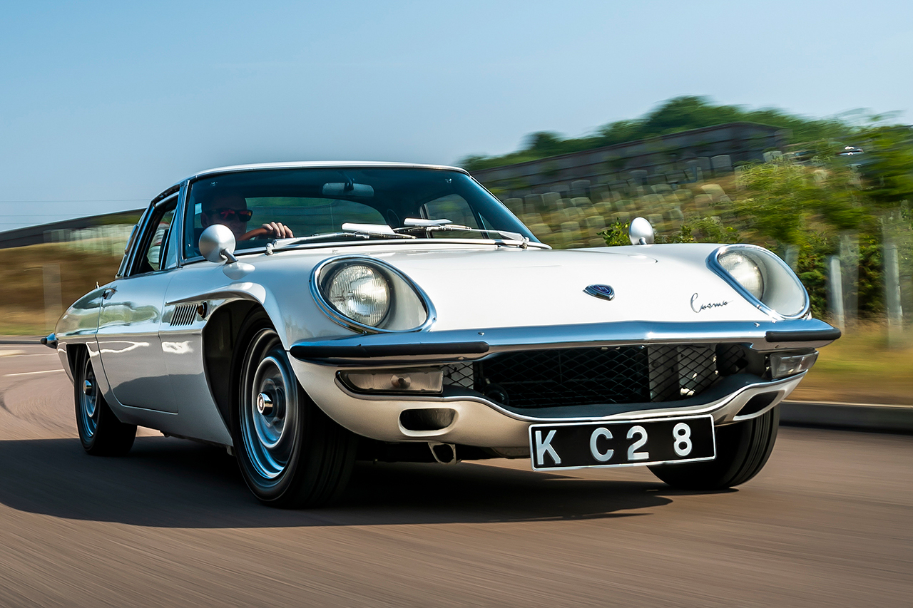 Infamous Wankel Rotary Engine Revolutionized by Mazda - Motofutura