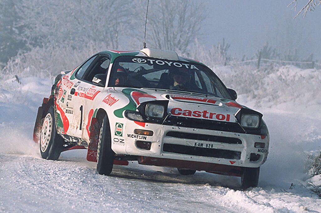 Catstrol livery Toyota Celica GT-Four drifting through snow