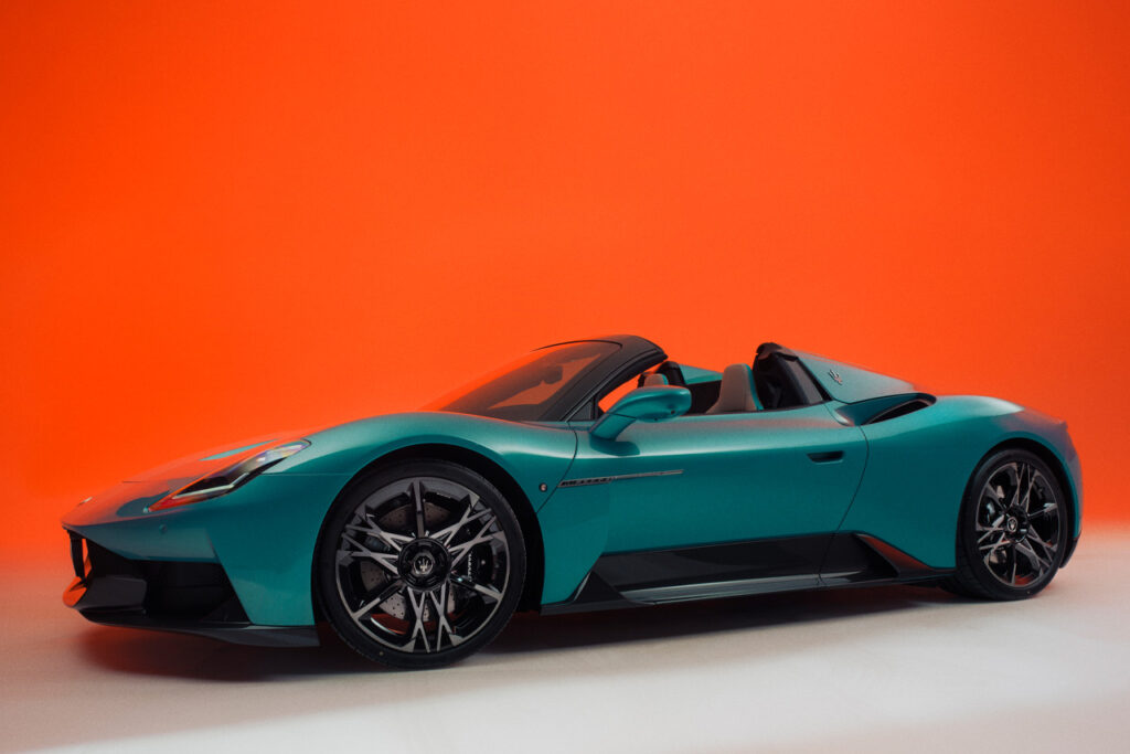 side view of convertible Green maserati mcpura cielo
