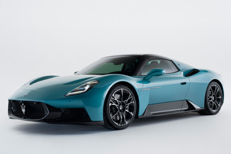 Green maserati mcpura cielo