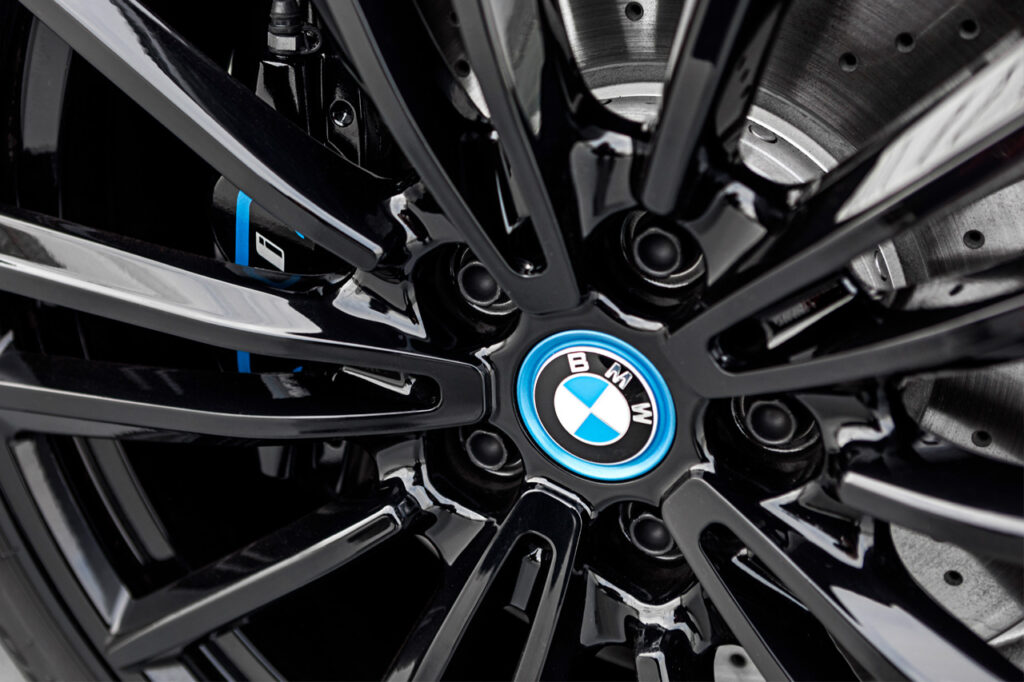silver bmw i8 wheel with bmw badge