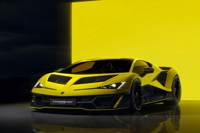 yellow and black Lamborghini fenomeno