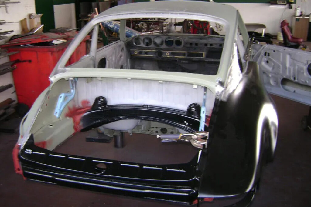 build progress for 1971 porsche 911S Coupe owned by Jerry Seinfeld